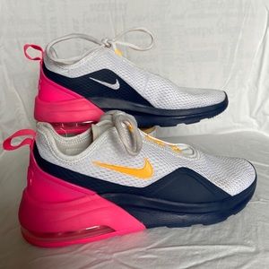 Nike Air Tennis Shoes